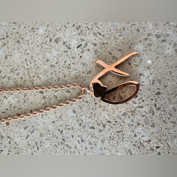 Medium 18K Rose Gold Plated Short XO chain - Picture 6 of 8